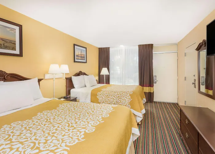 Days Inn By Wyndham Mt Pleasant-Charleston-Patriots Point